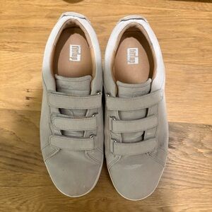 Fitflop Rally Light Gray Velcro Sneakers
